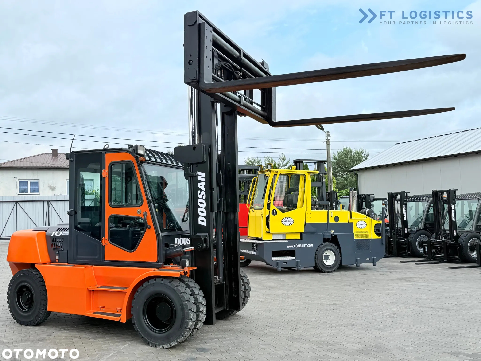 Doosan DOOSAN_DUPLEX-3000MM_PRZESUW-BOCZNY_POZYCJONER_WIDŁY-2500MM_7000KG_KABINA_JAK-NOWY - 36