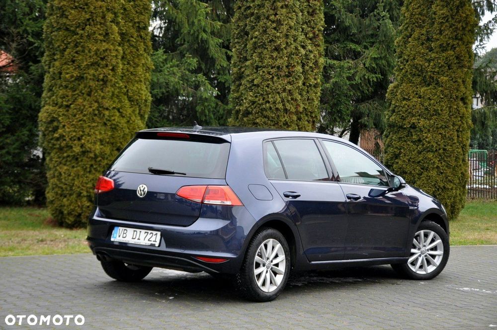 Volkswagen Golf - 5