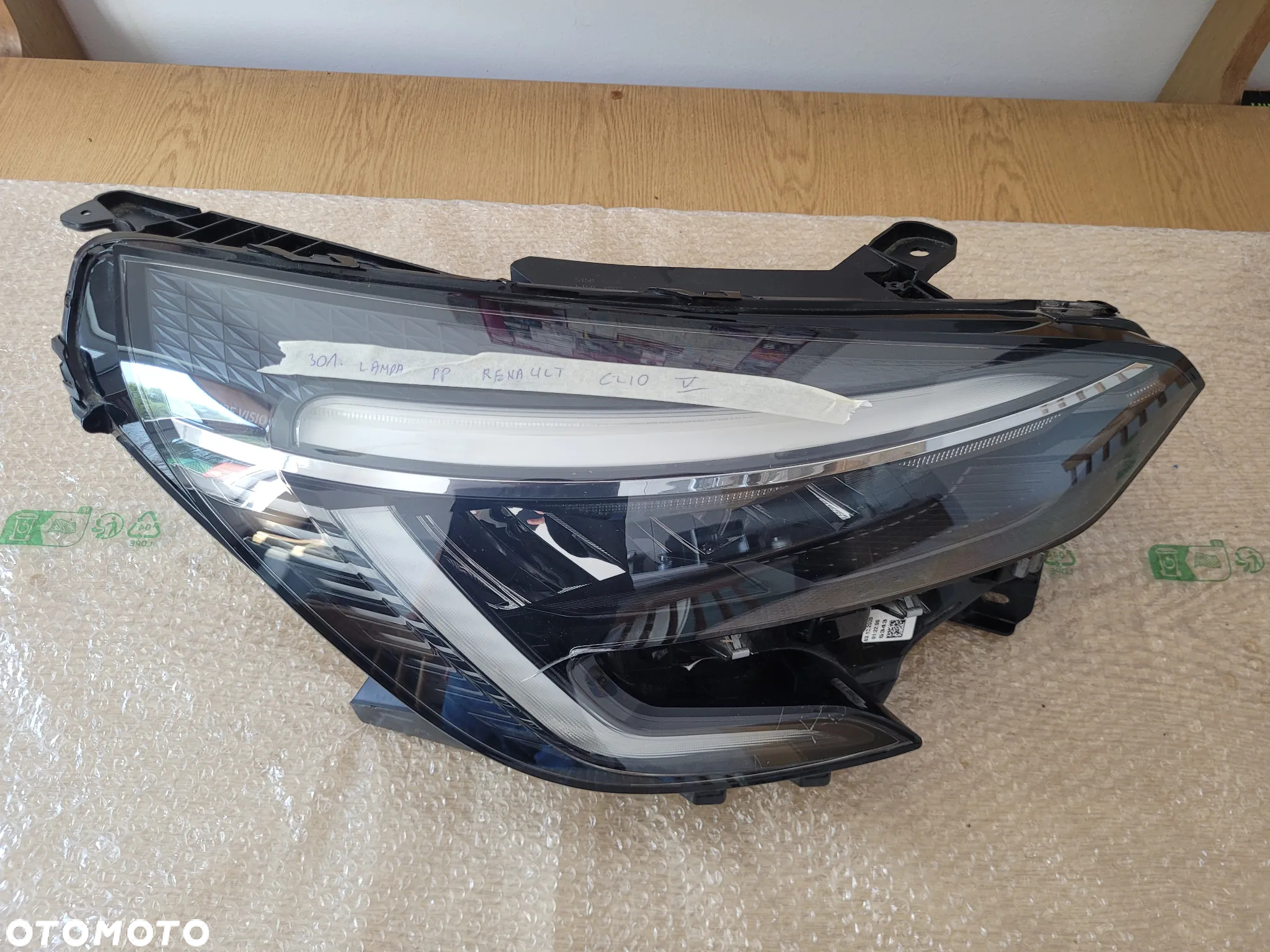 Lampa Prawy Przód Renault Clio V Pure Vision 260109379R - 8