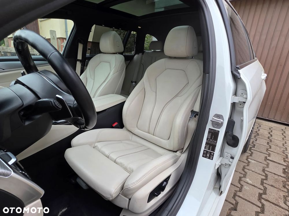BMW Seria 5 520d xDrive M Sport Edition - 6