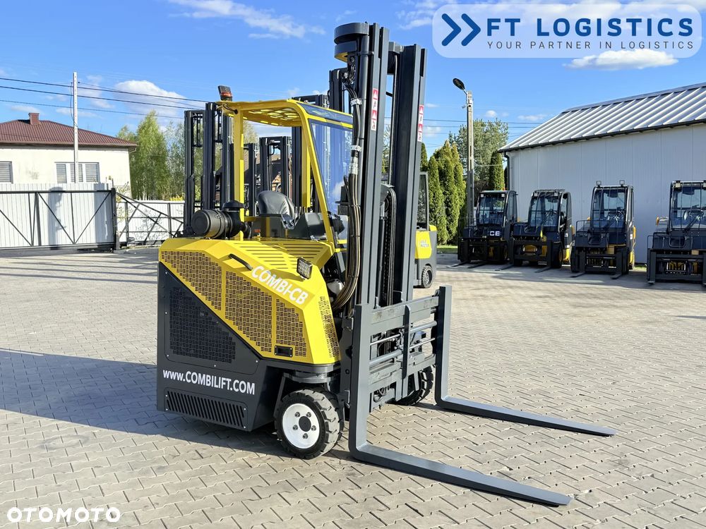 Combilift WÓZEK CZTEROKIERUNKOWY - WIELOKIERUNKOWY | COMBILIFT CB2500 | GAS | TRIPLEX 6000MM | POZYCJONER WIDEŁ | WOLNY SKOK | PRZESUW WIDEŁ | STAN IDEALNY | Szeroka oferta wózków czterokierunkowych i bocznych, dopasowanych do różnorodnych potrzeb i zastosowań - 5