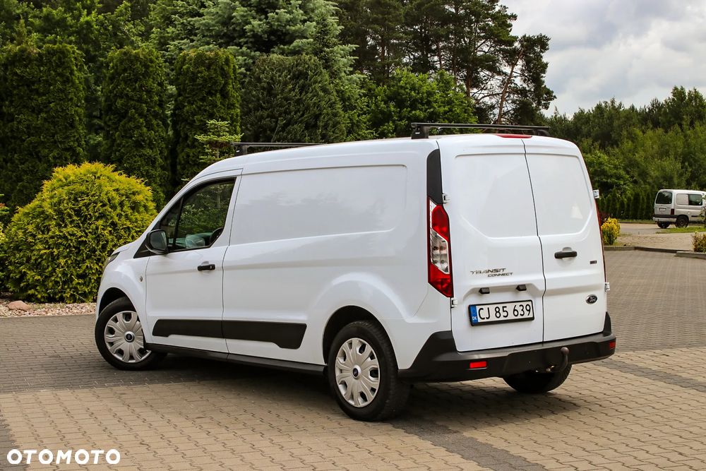 Ford Connect MAX - 16