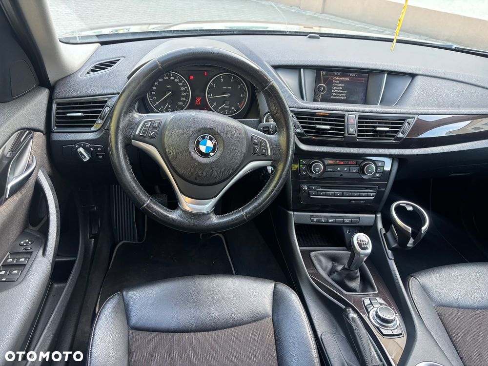 BMW X1 sDrive20i xLine - 18