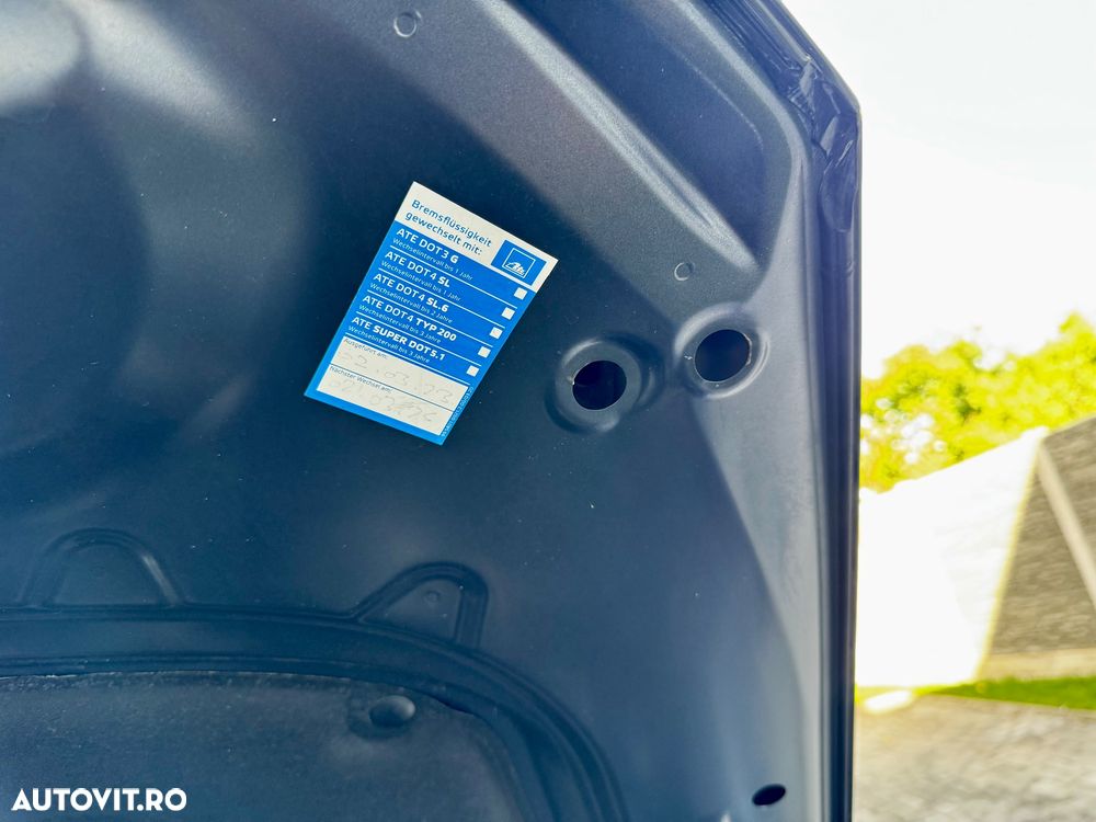 BMW Seria 3 320i GT - 22