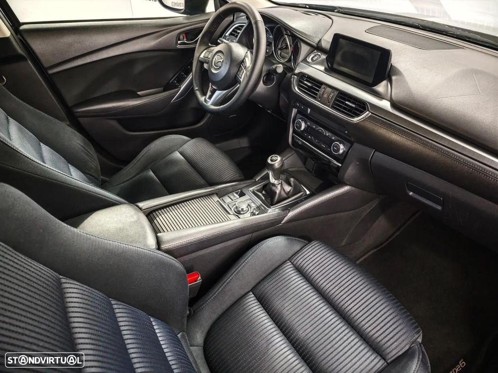 Mazda 6 M6 2.2 SKY-D Excellence Navi - 25
