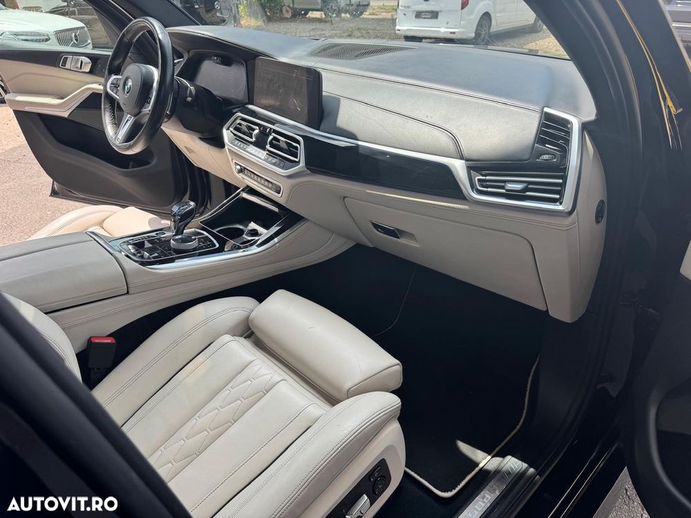 BMW X5 M M50d - 27