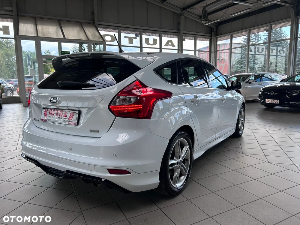 Ford Focus 1.6 EcoBoost Start-Stopp-System Titanium - 10