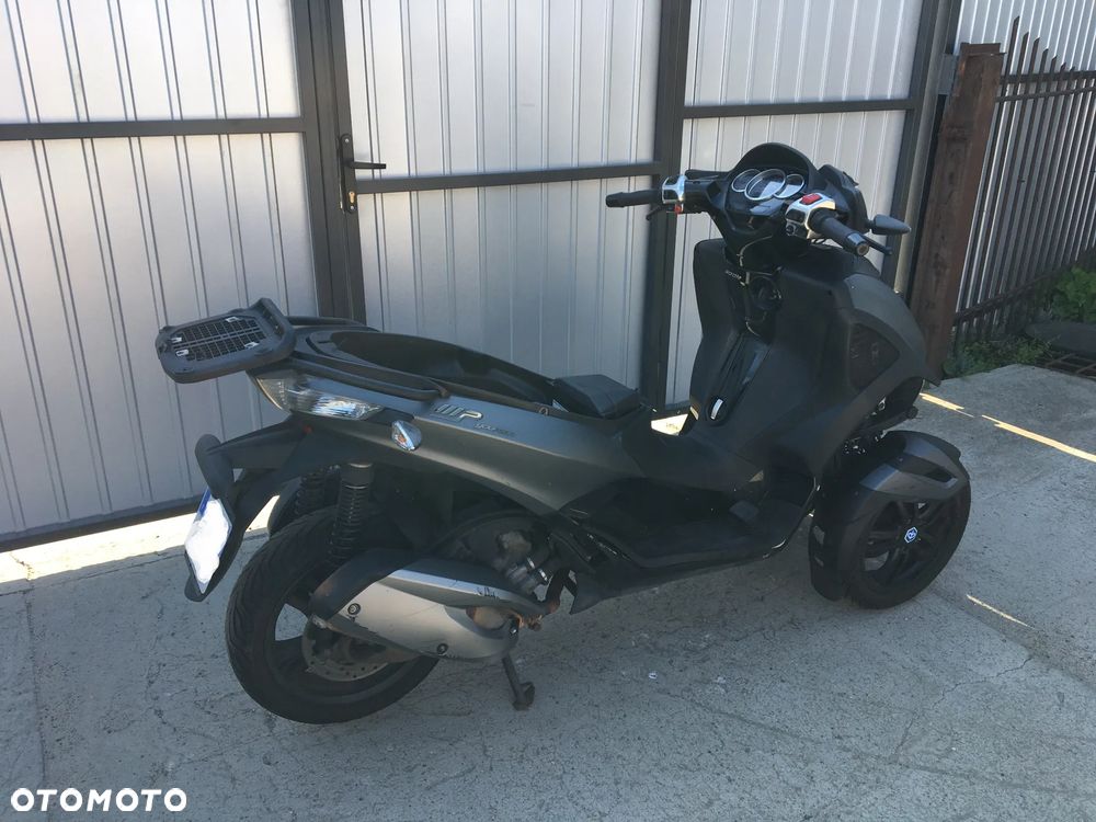 Piaggio MP-3 - 4