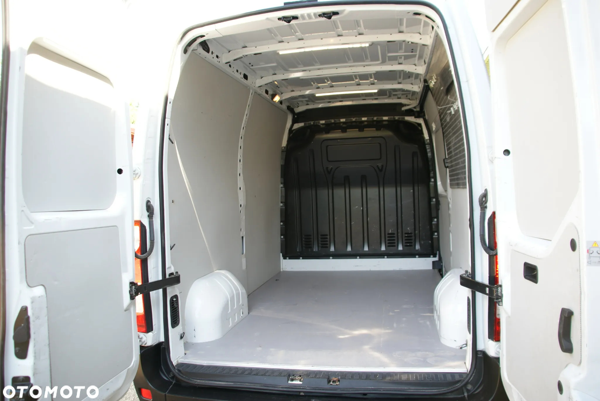 Opel Movano - 10