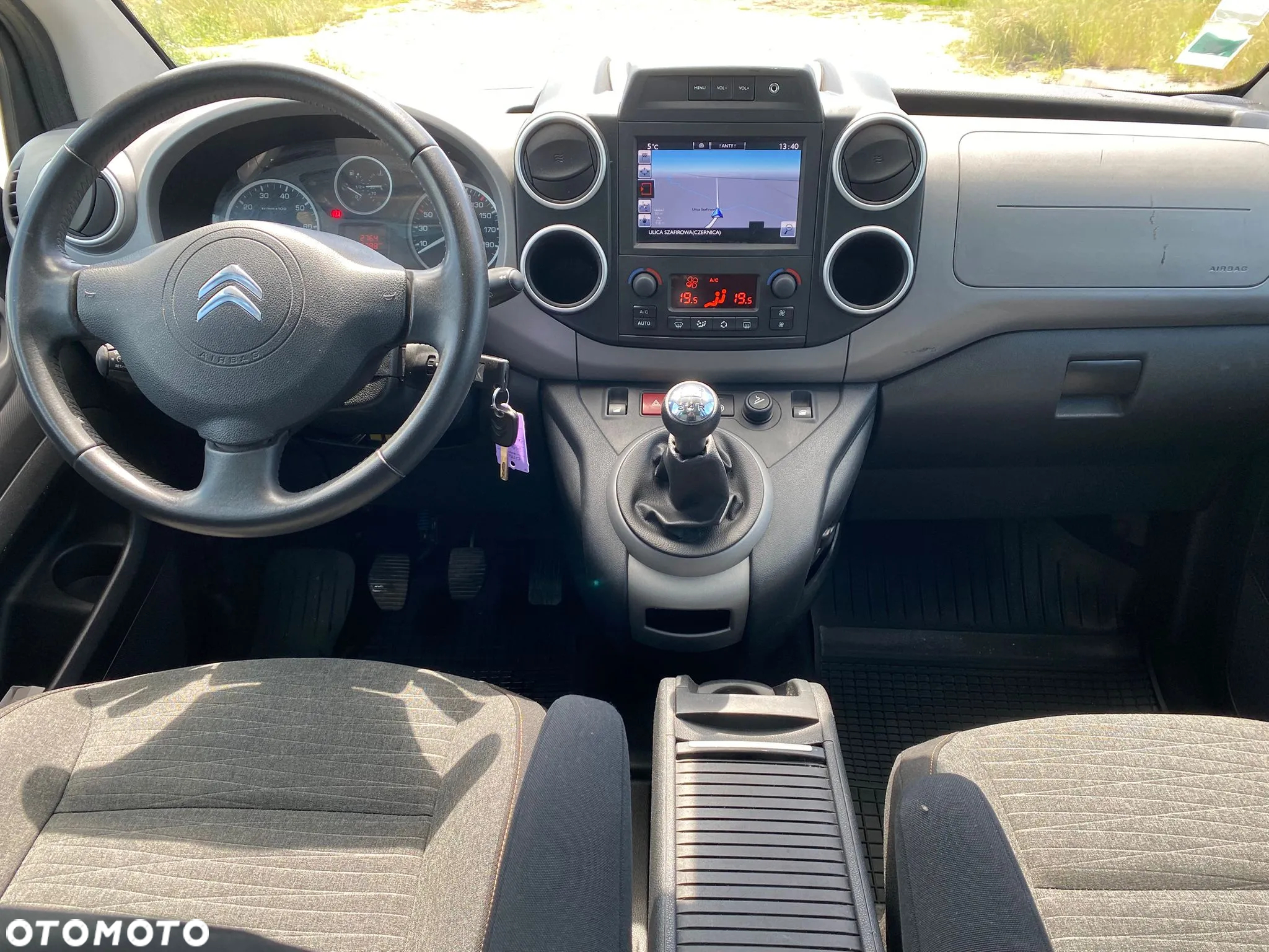 Citroën Berlingo Multispace PureTech 110 SHINE - 17