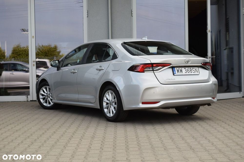 Toyota Corolla - 10