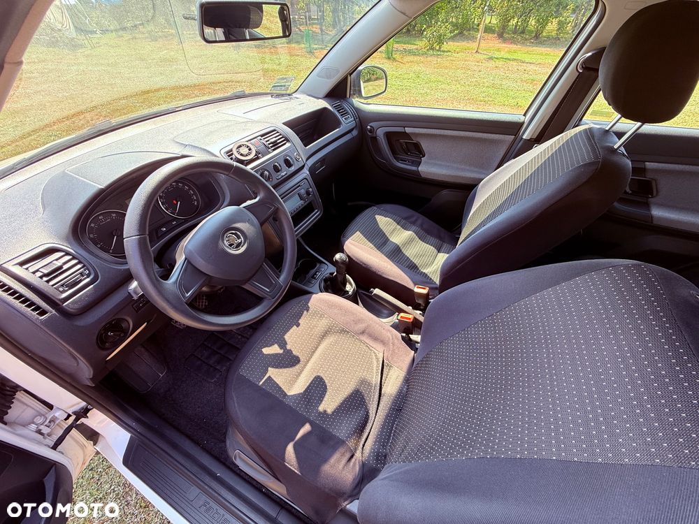 Skoda Fabia 1.4 16V Active Plus - 11
