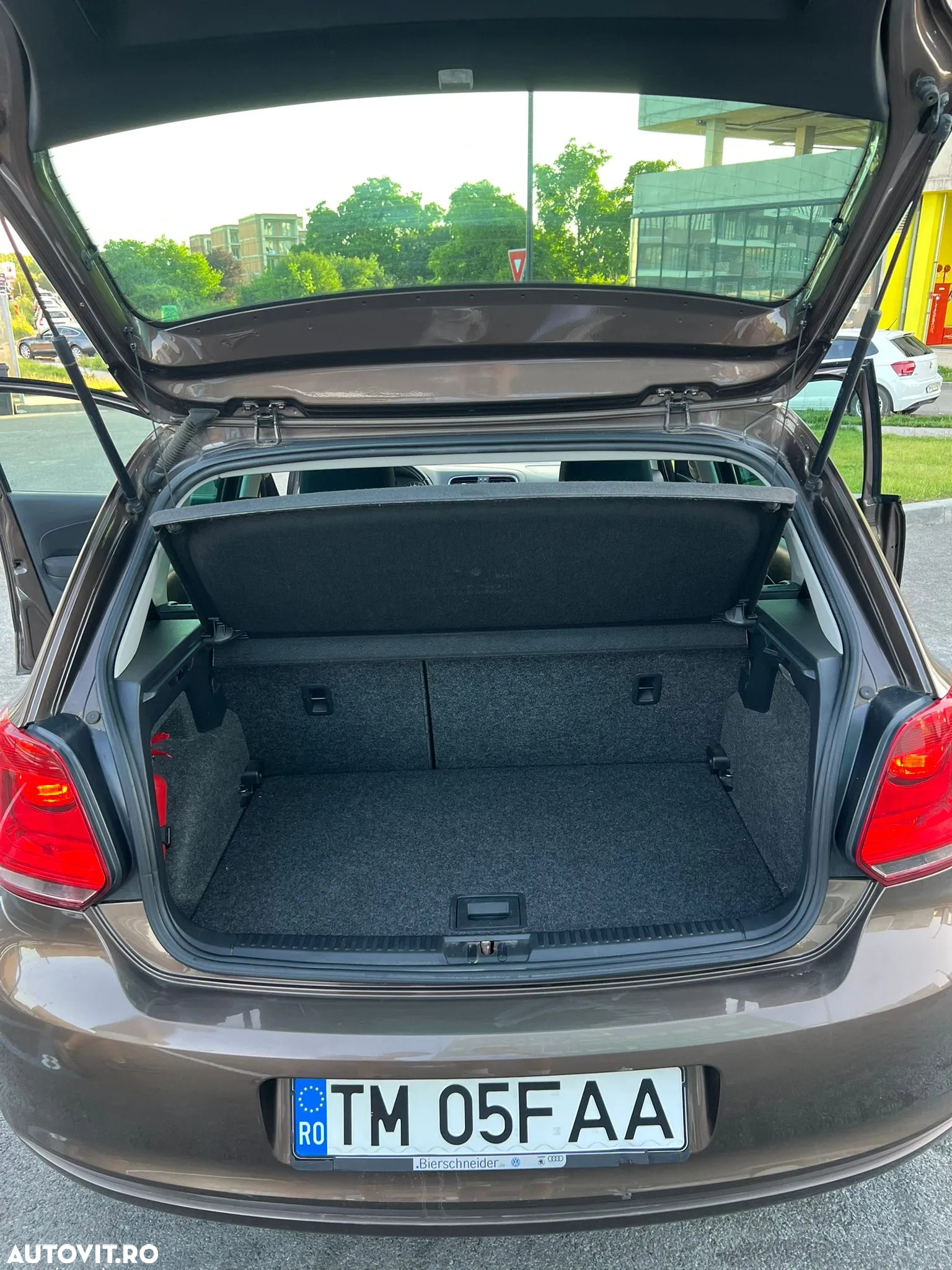 Volkswagen Polo - 14
