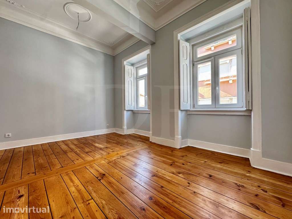 Apartamento T2+1 Reabilitado junto à Alameda - Lisboa - Grande imagem: 2/31