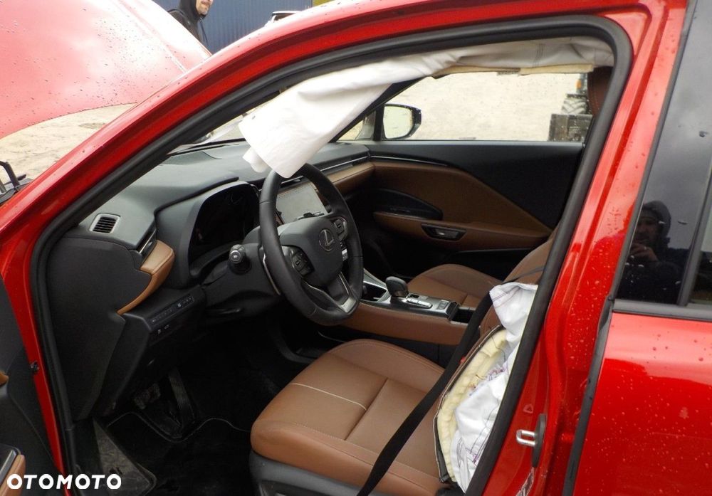 Lexus LBX - 17