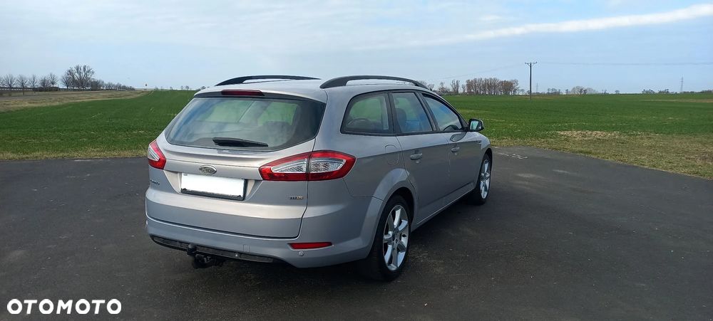Ford Mondeo 2.0 TDCi Ghia X - 13