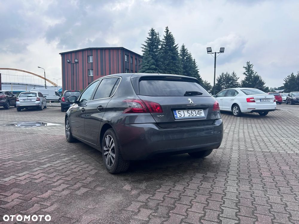 Peugeot 308 1.2 PureTech GPF Allure S&S - 8