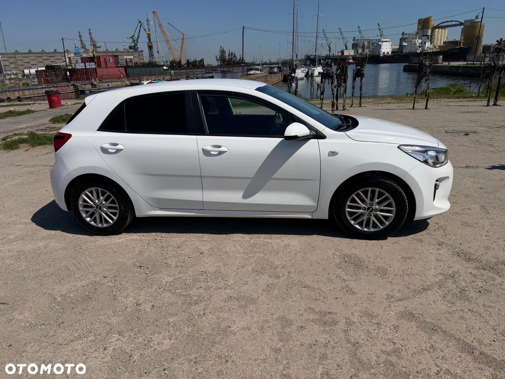 Kia Rio 1.2 XL Business Line - 2