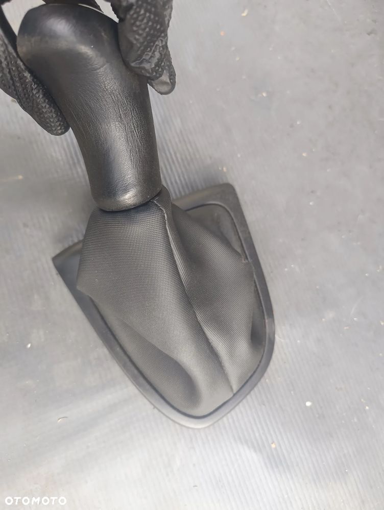 GAŁKA MIESZEK ZMIANY 5 BIEGÓW RENAULT CLIO IV 969358257R - 4