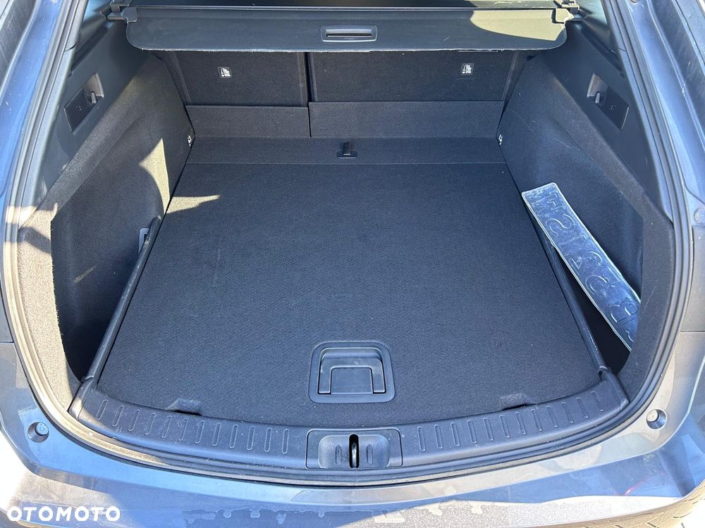 Toyota Corolla 1.8 Hybrid Executive - 30