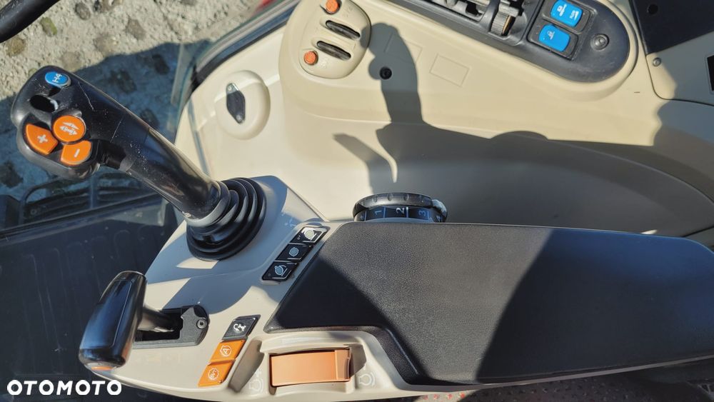 Massey Ferguson 5611 - 19