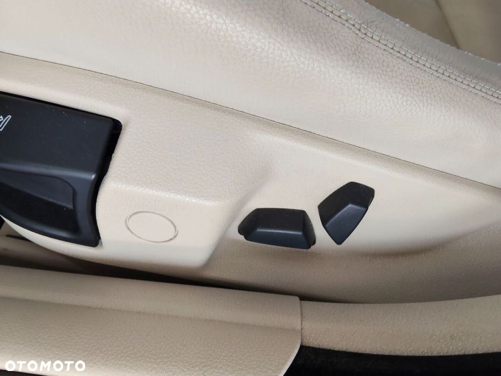 BMW Seria 5 - 16