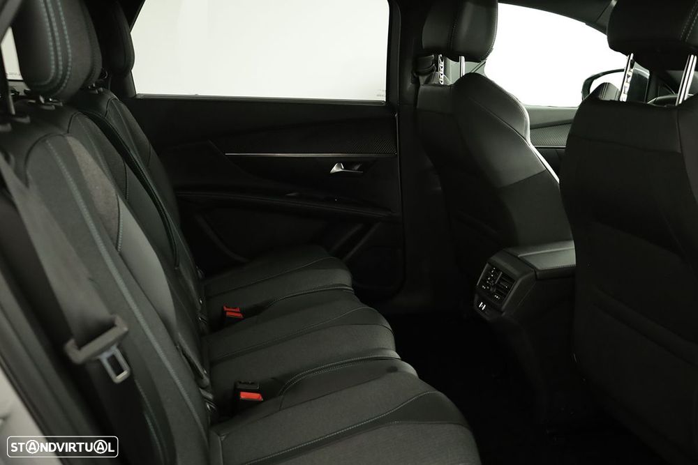 Peugeot 5008 1.2 PureTech Allure Pack EAT8 - 23