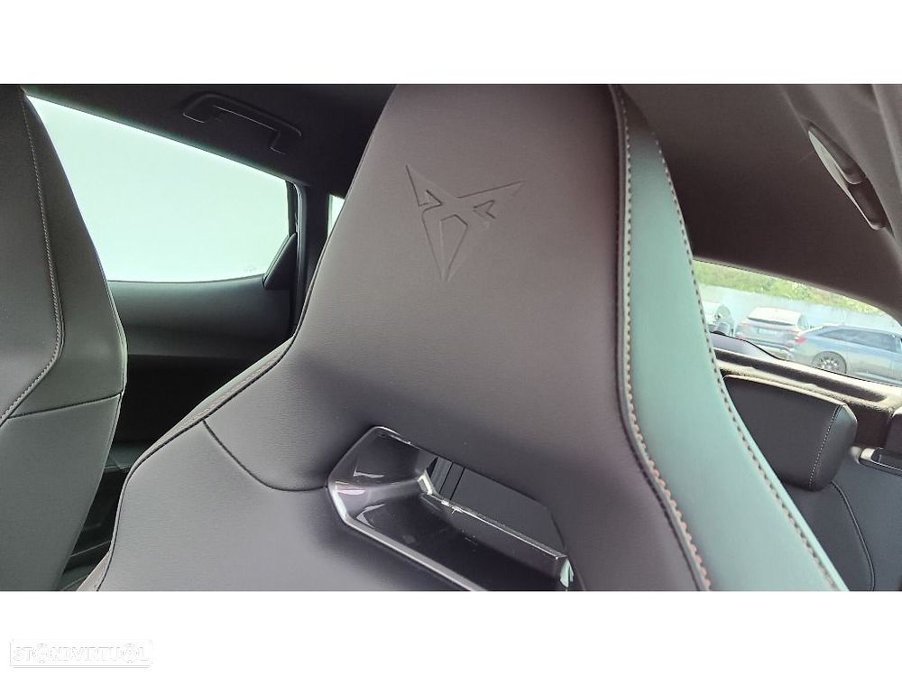 Cupra Formentor 1.4 e-Hybrid DSG VZ - 25