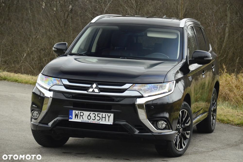 Mitsubishi Outlander 2.0 4WD Top - 38