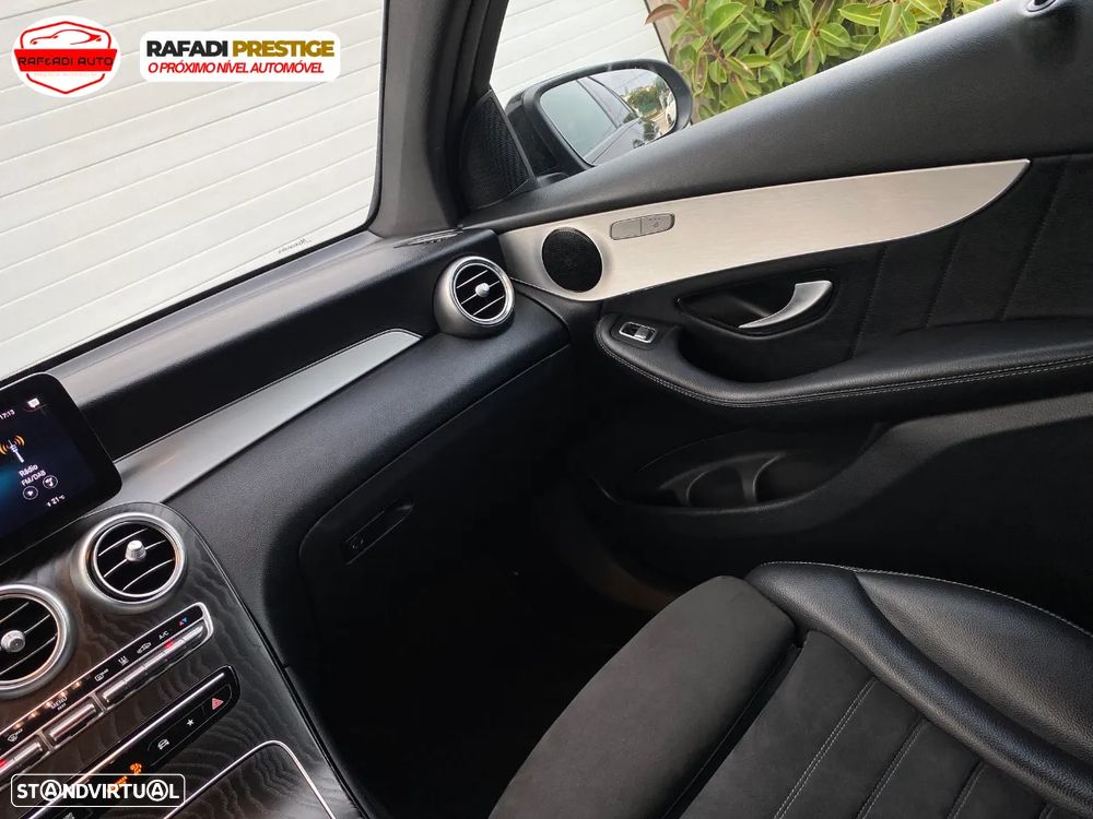 Mercedes-Benz GLC 300 de Coupe 4Matic 9G-TRONIC AMG Line - 25