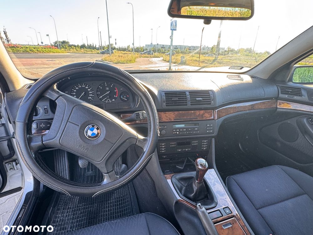 BMW Seria 5 520d - 7