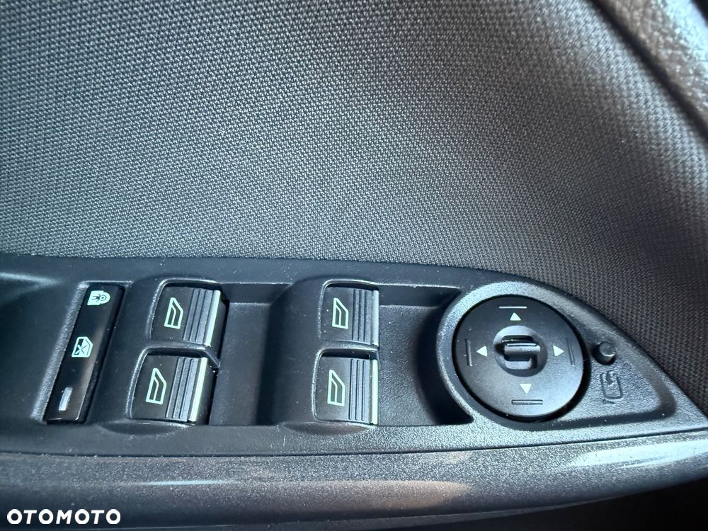 Ford Focus 1.5 EcoBoost STart-Stopp-System ST-LINE - 27