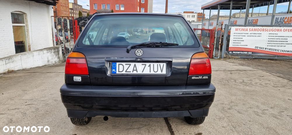 Volkswagen Golf 1.8 GL - 4