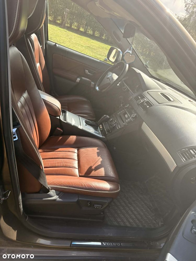 Volvo XC 90 D5 AWD Momentum - 4