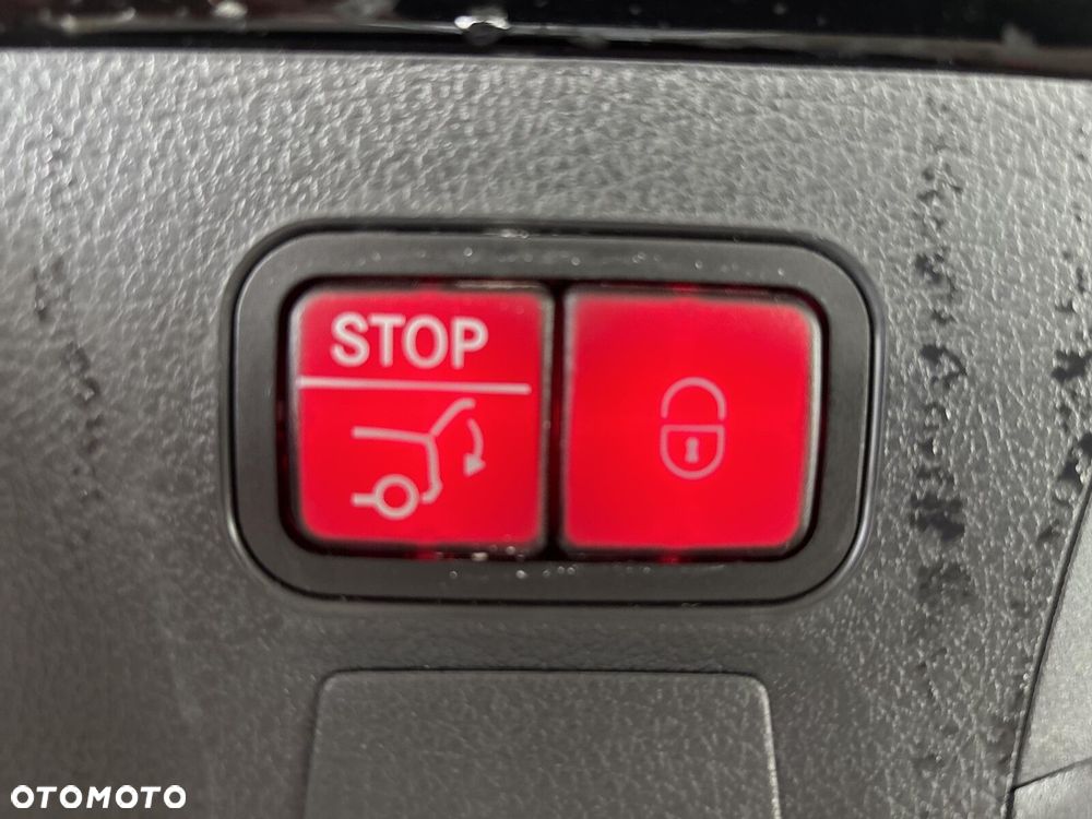 Mercedes-Benz CLA - 28