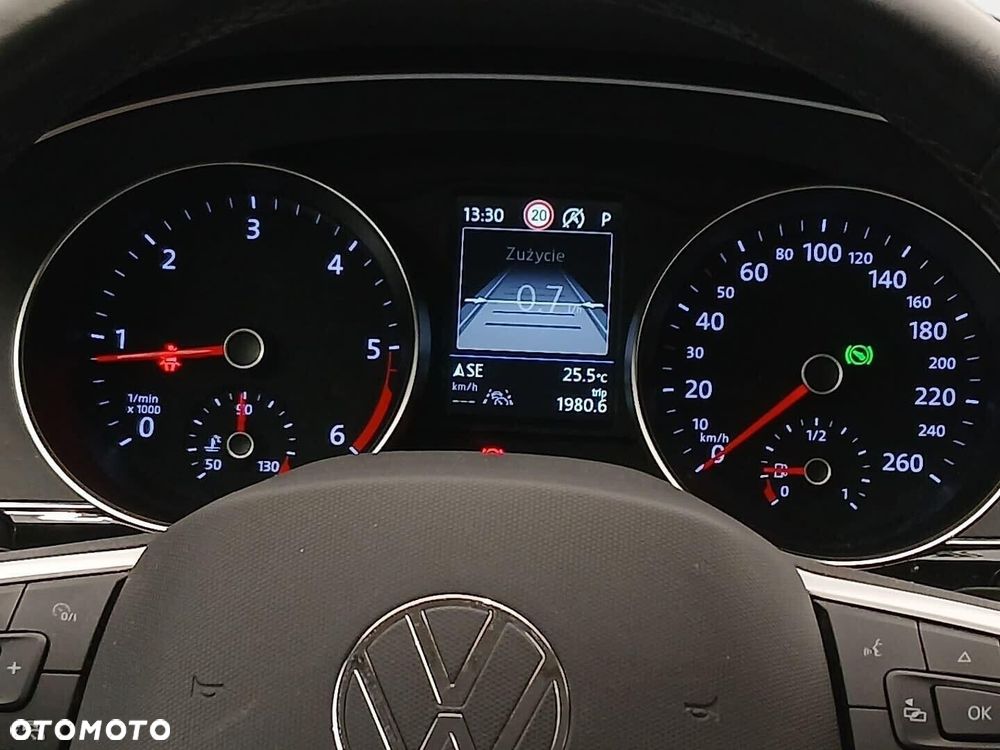 Volkswagen Passat 2.0 TDI Elegance DSG - 39
