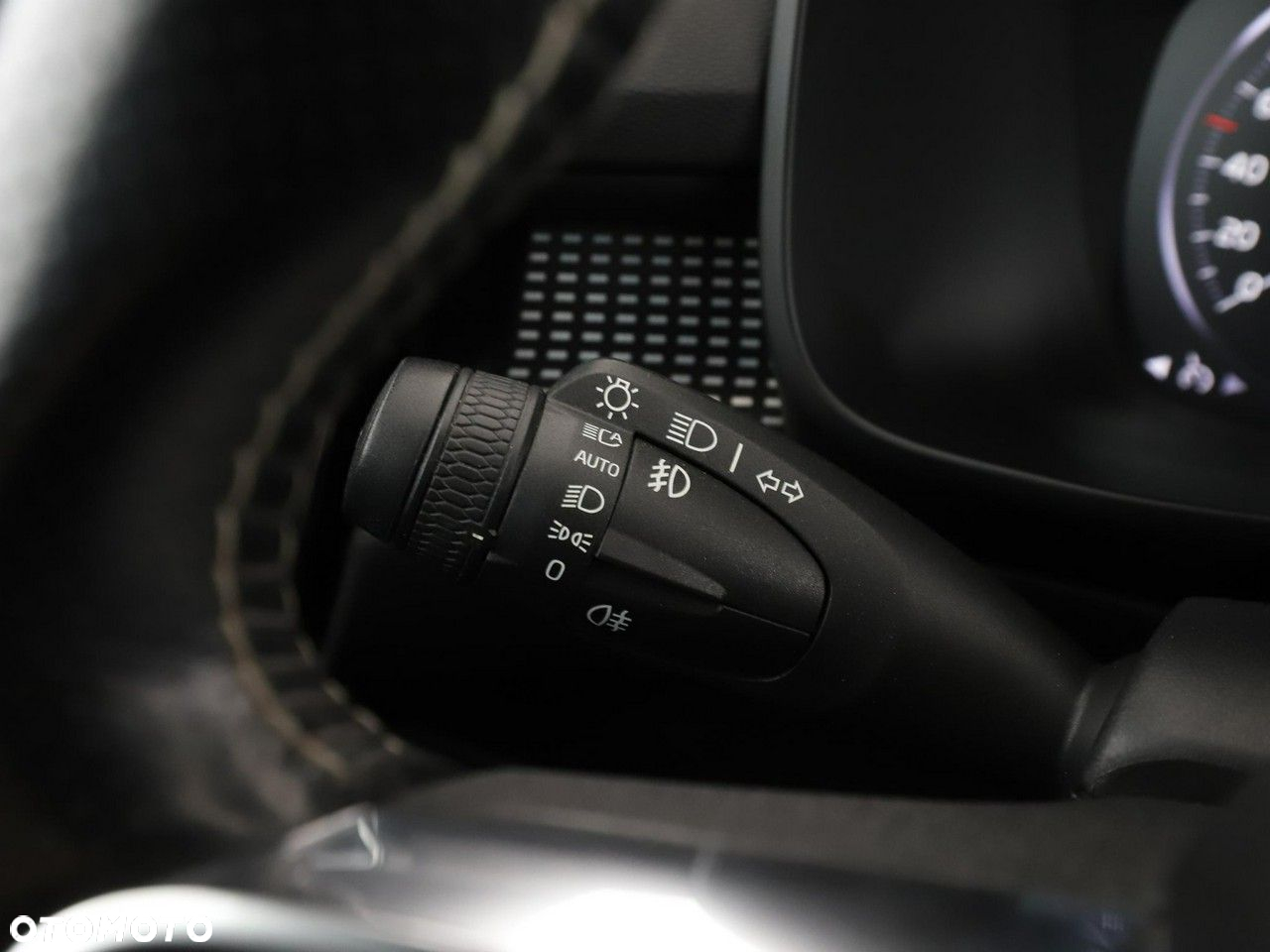 Volvo XC 40 D3 R-Design - 33