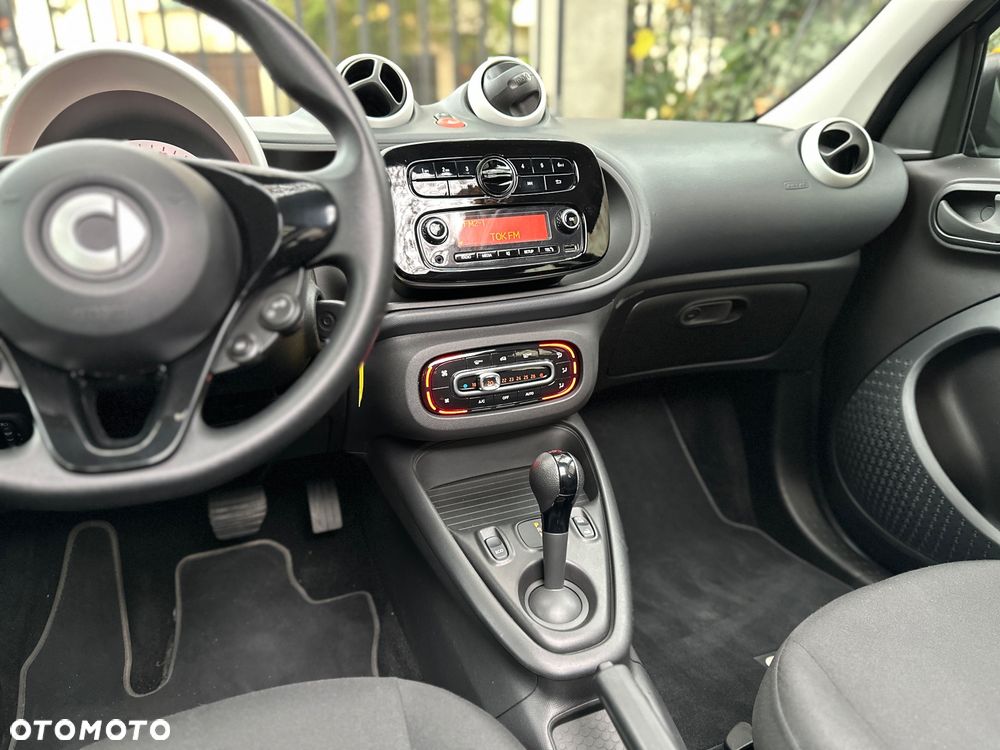 Smart Forfour EQ - 21