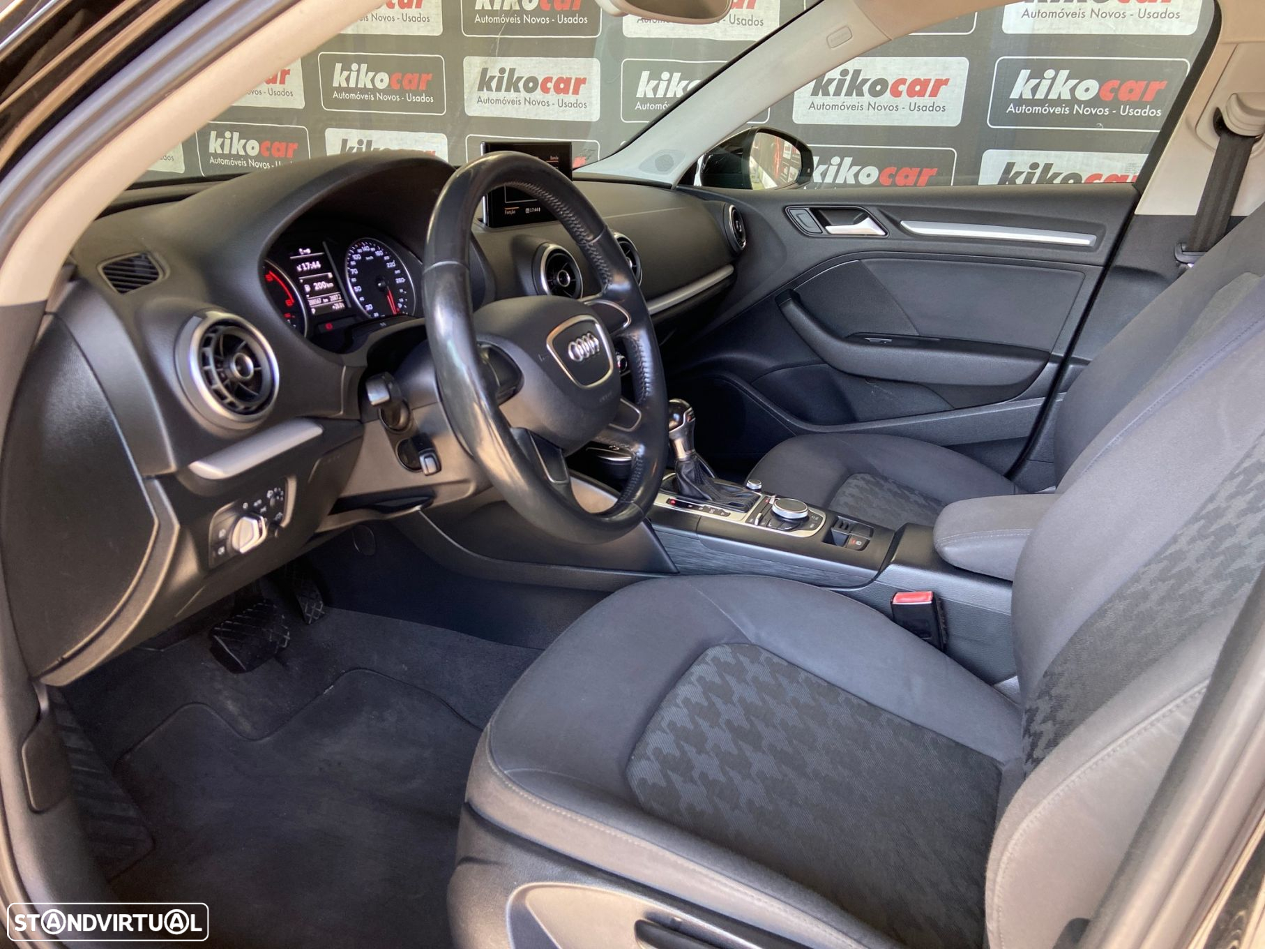 Audi A3 Limousine 1.6 TDI Attraction S tronic - 8