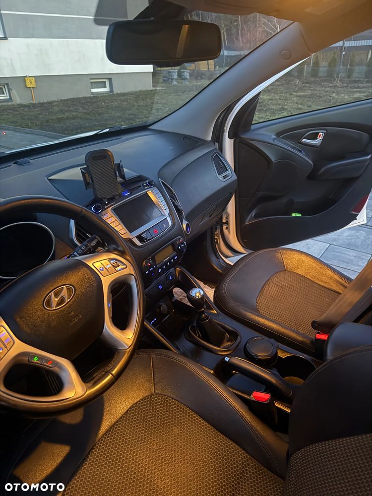 Hyundai ix35 1.7 CRDi 2WD blue Trend - 15