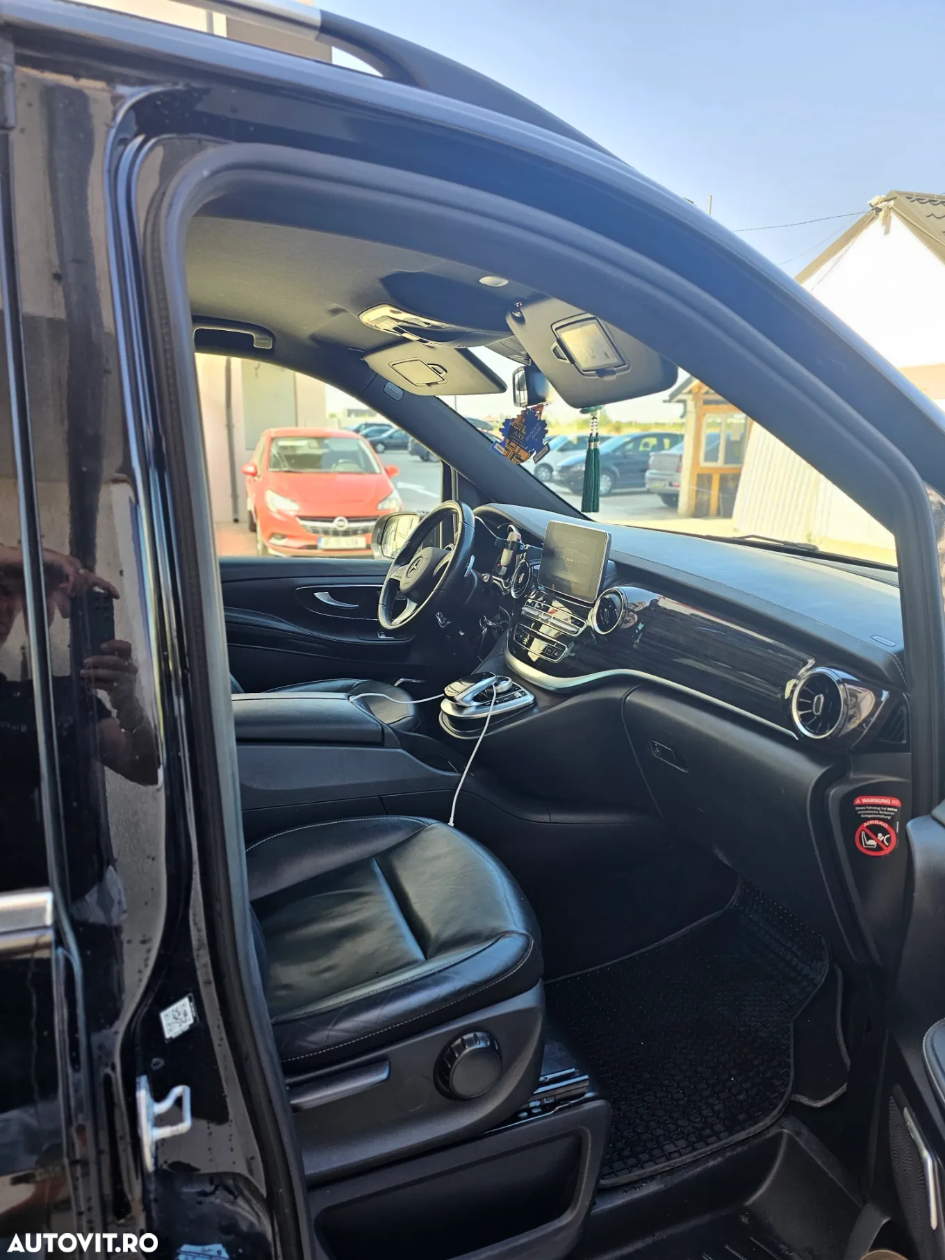 Mercedes-Benz V 300 d lang 4Matic 9G-TRONIC Avantgarde - 8