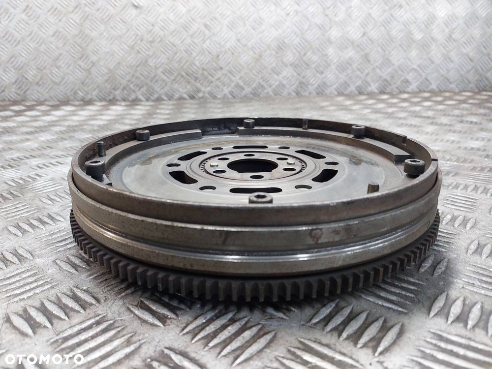 KOŁO DWUMASOWE AUDI A4 B5 PASSAT B5 1.6 8V 058105266 - 3