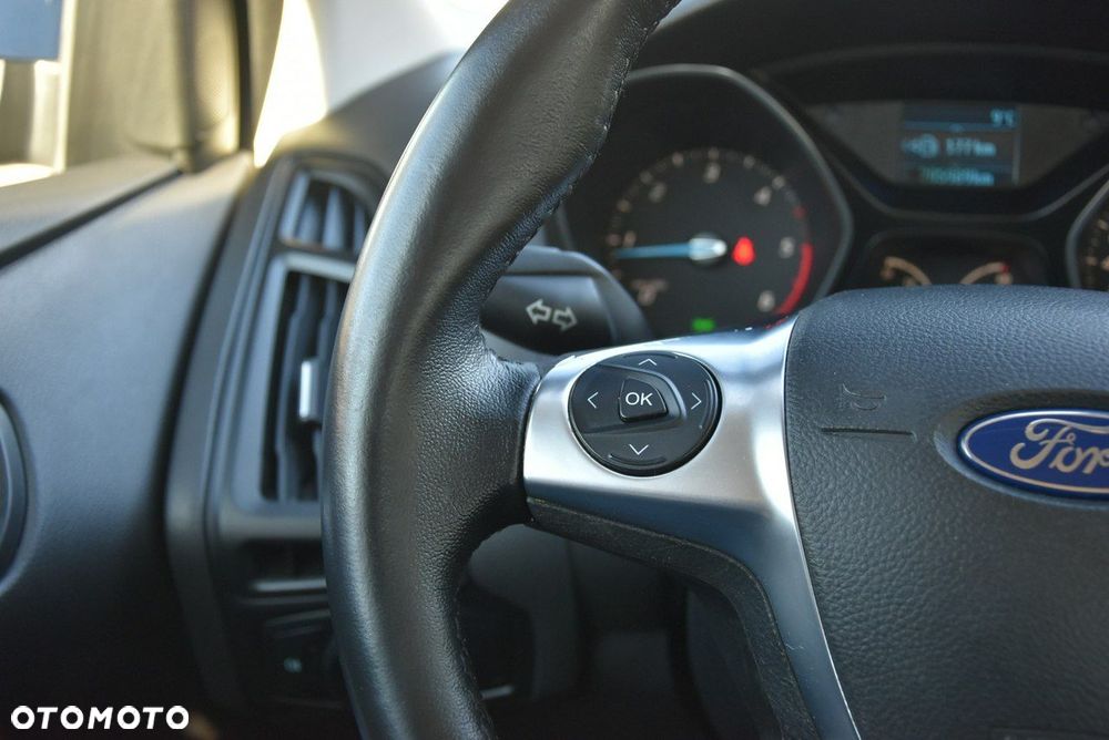 Ford Focus - 25
