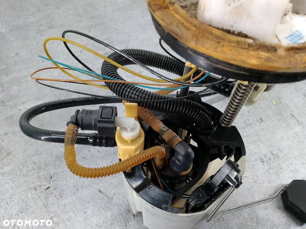 POMPA PALIWA VW PASSAT B6 2.0 FSI - 2