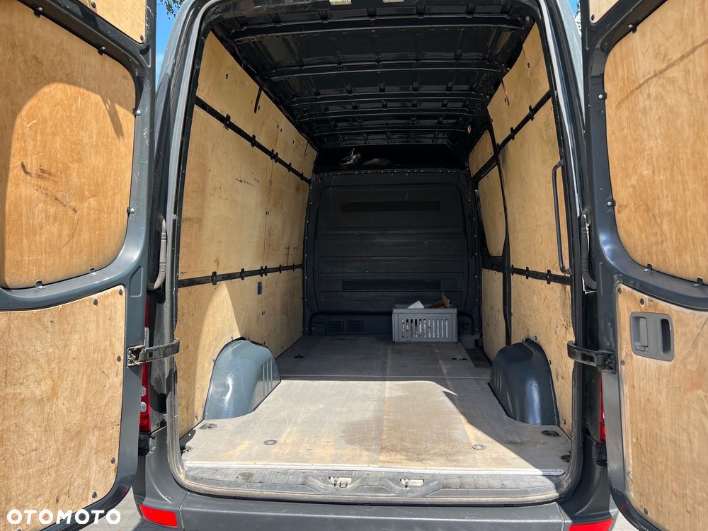 Mercedes-Benz Sprinter - 16