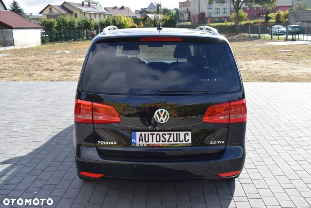 Volkswagen Touran - 8