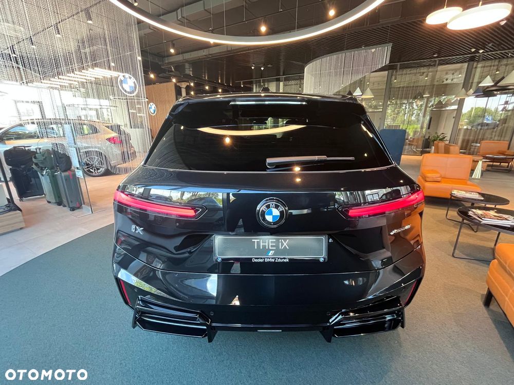 BMW iX xDrive45 - 4