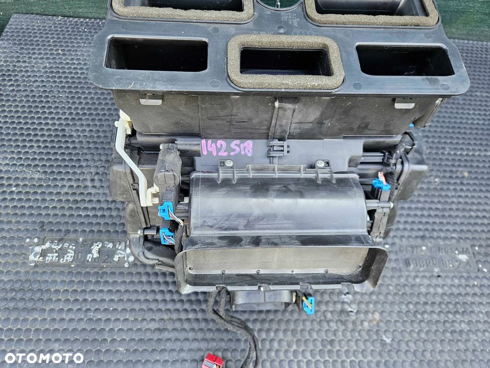 Nagrzewnica 4F1820351L 4F0820155E Obudowa Europa Chlodnica Wentylator Dmuchawa Silniczki Instalacja 2.7 3.0 TDI Audi A6 C6 2005r - 3