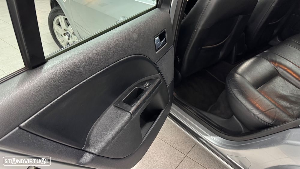Ford Mondeo 2.0 TDCI Ghia Executive - 31