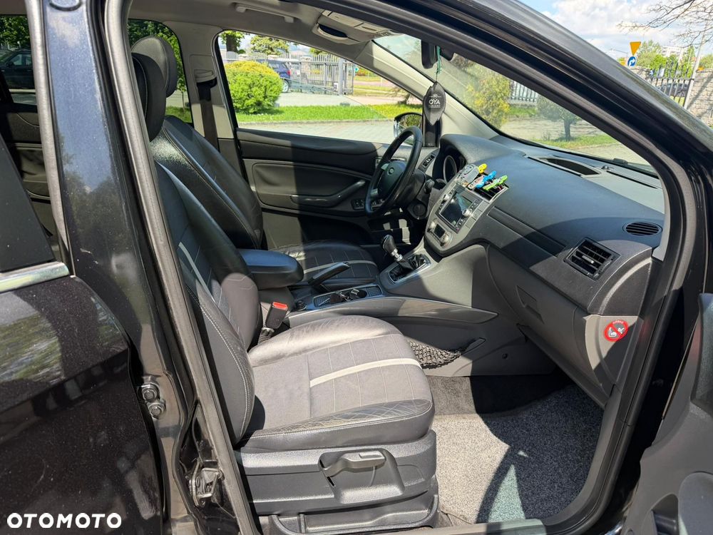 Ford Kuga 2.0 TDCi 4x4 Trend - 10